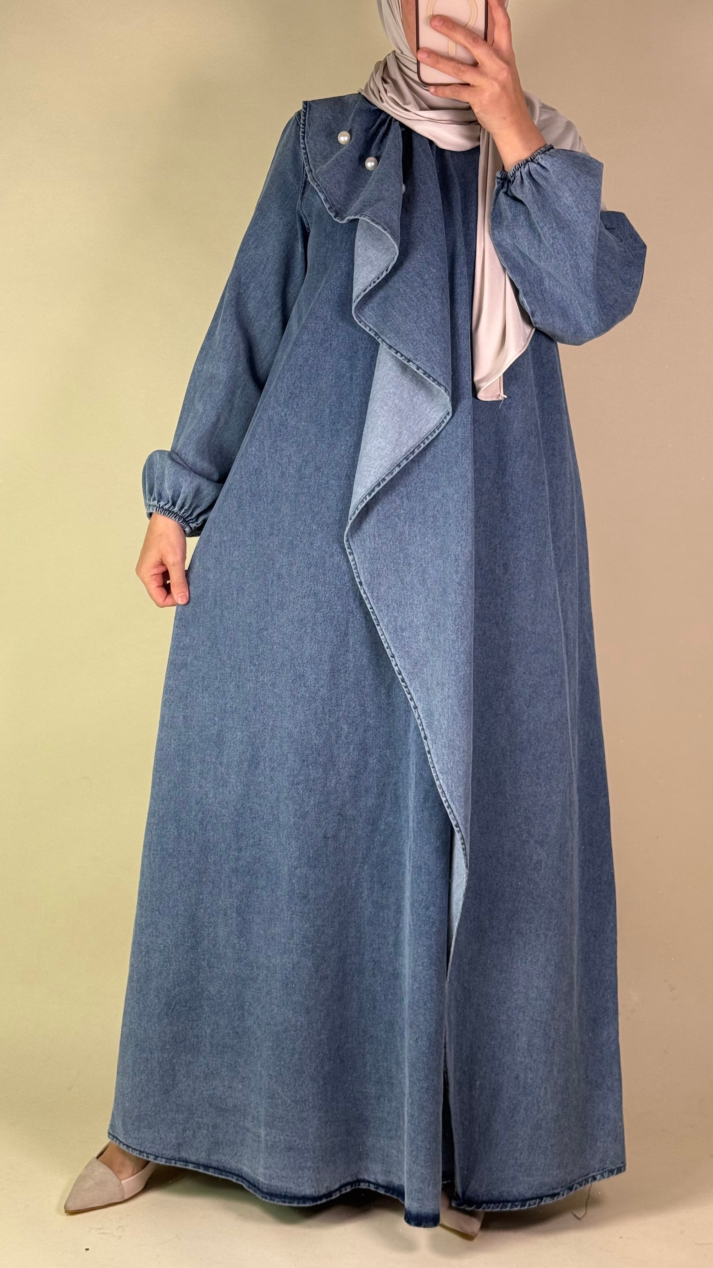 Jeans-Kleid mit Perlen