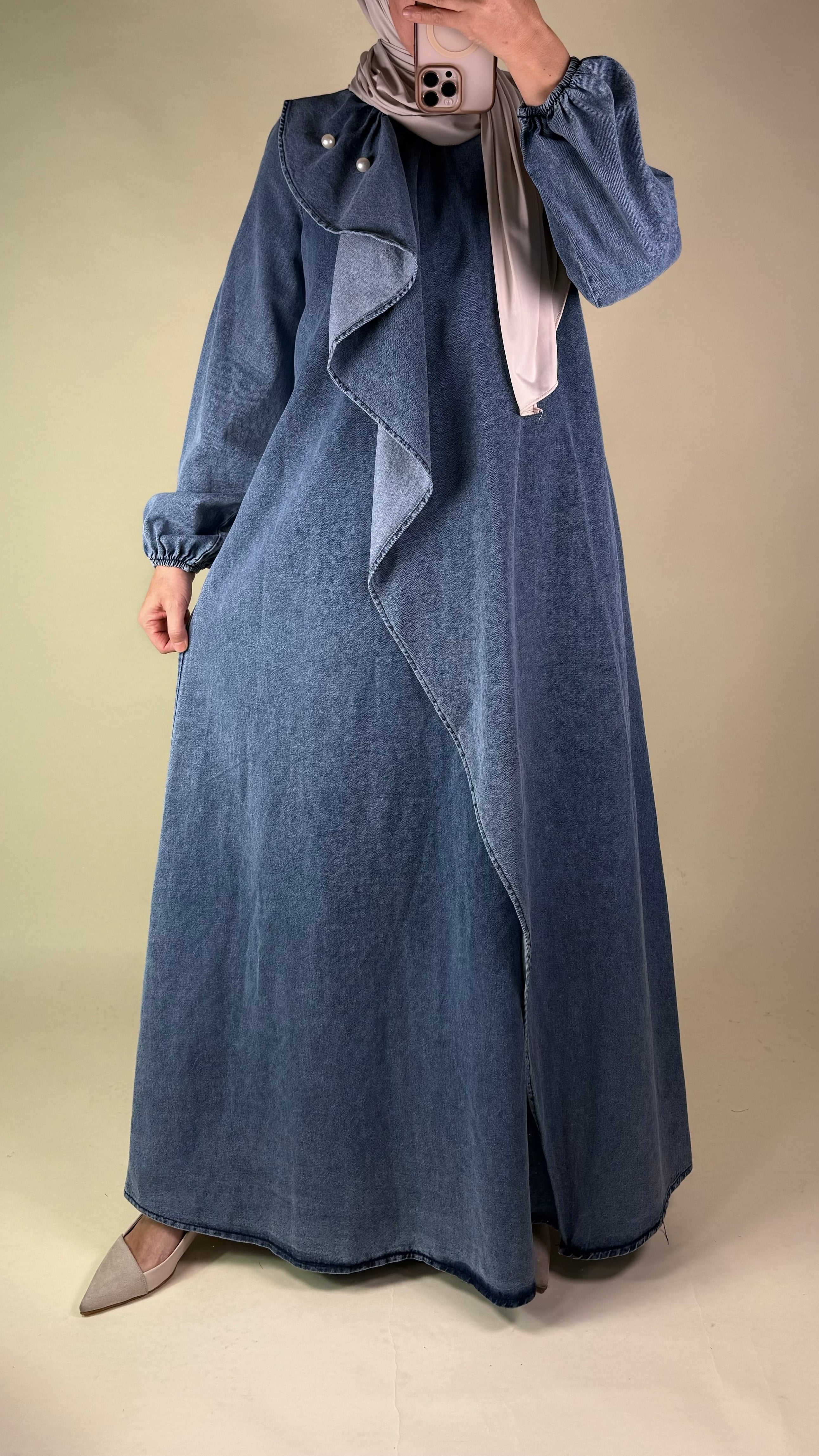 Jeans-Kleid mit Perlen