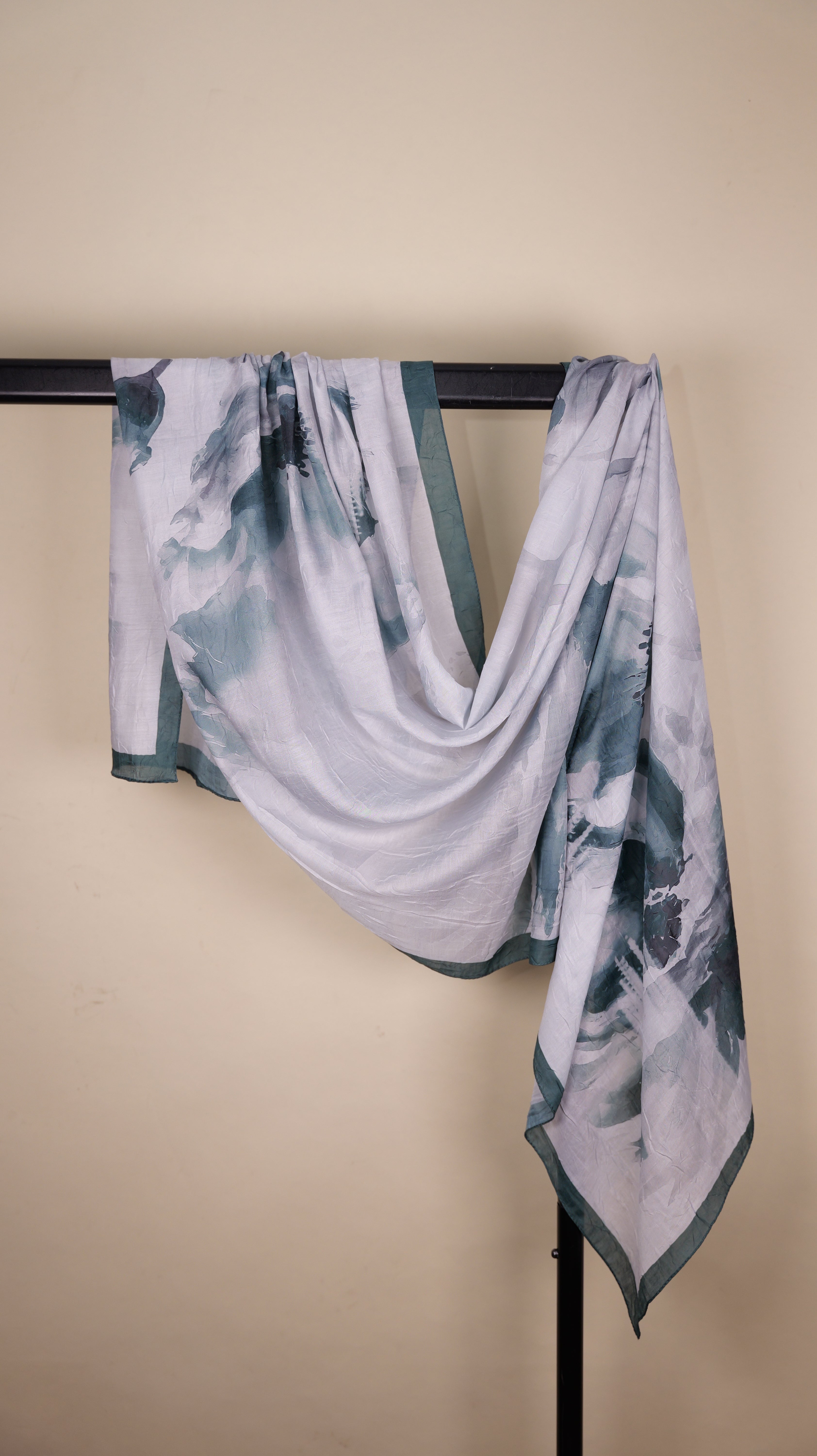 Bamboo Hijab mit Blumenmuster