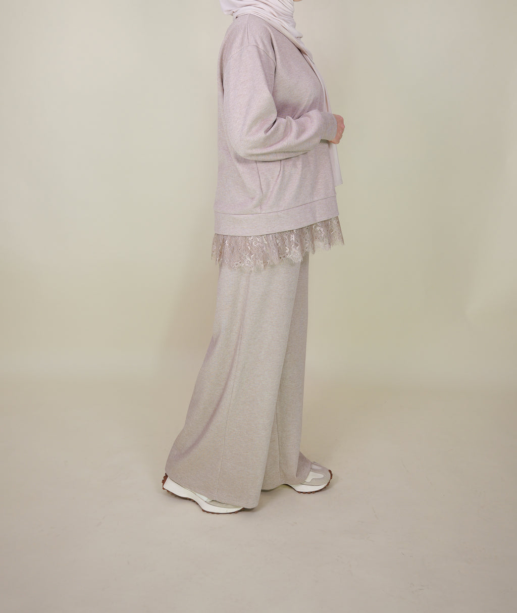 Inci Zweiteiler mit Spitze