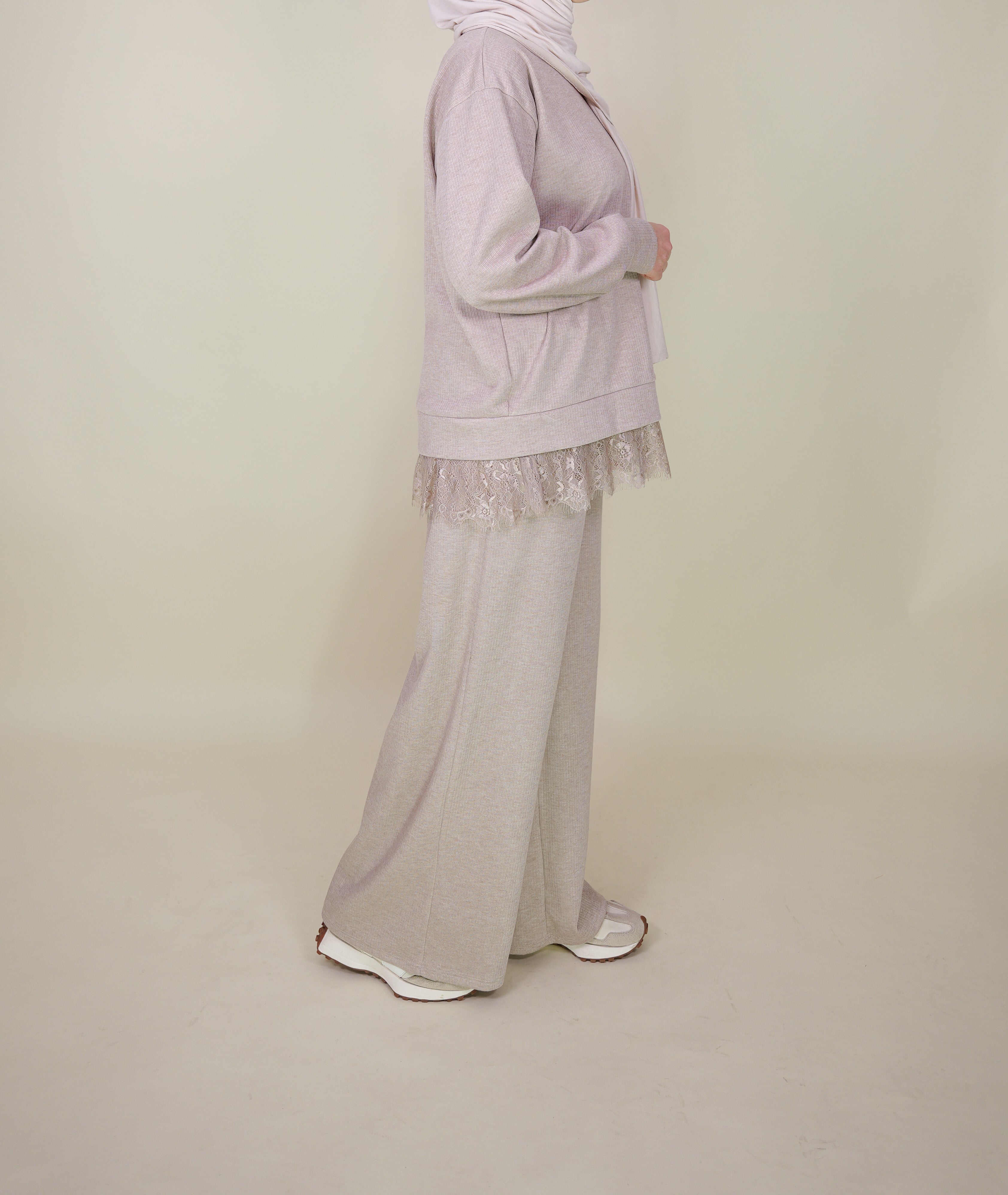 Inci Zweiteiler mit Spitze