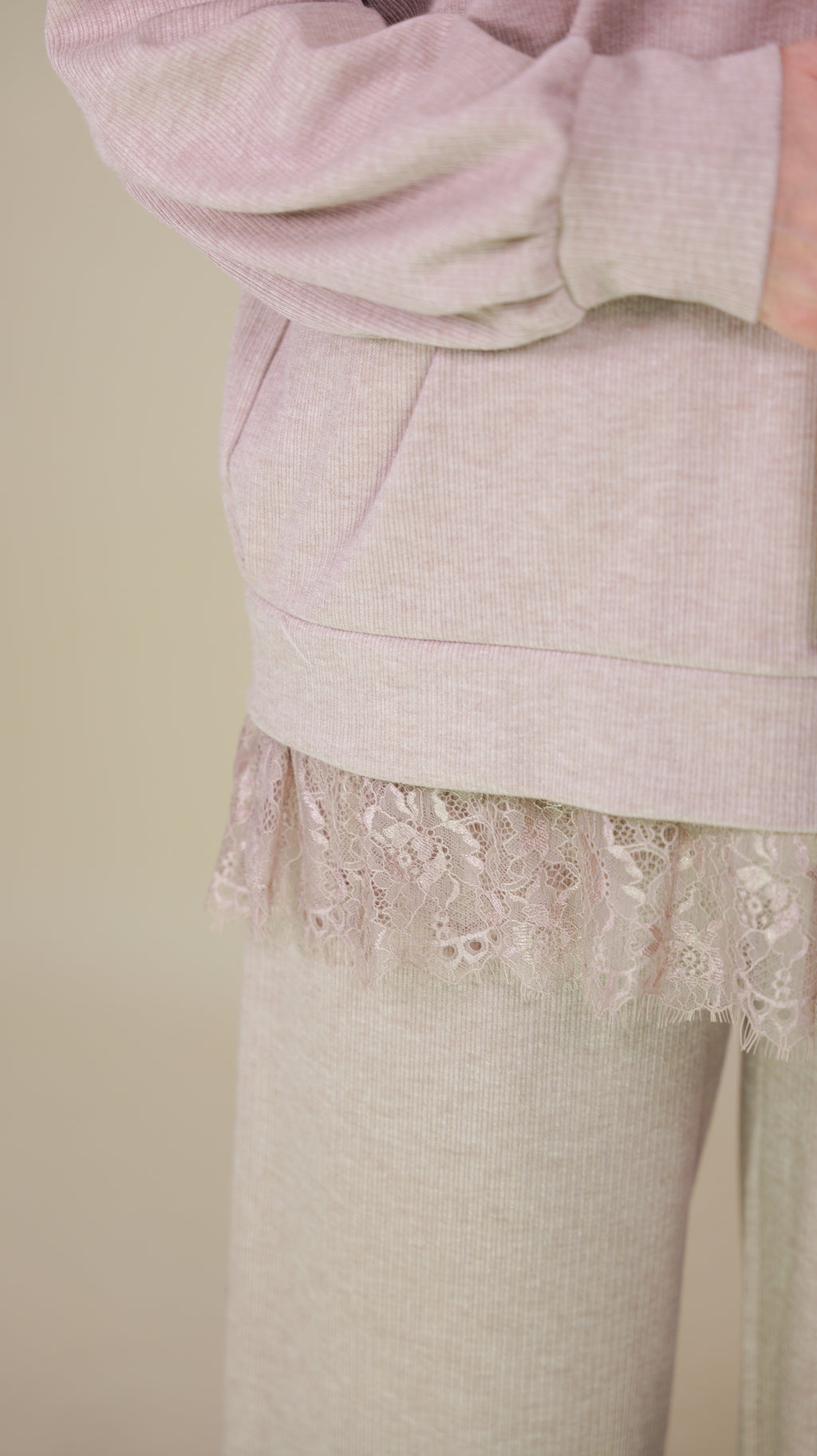 Inci Zweiteiler mit Spitze