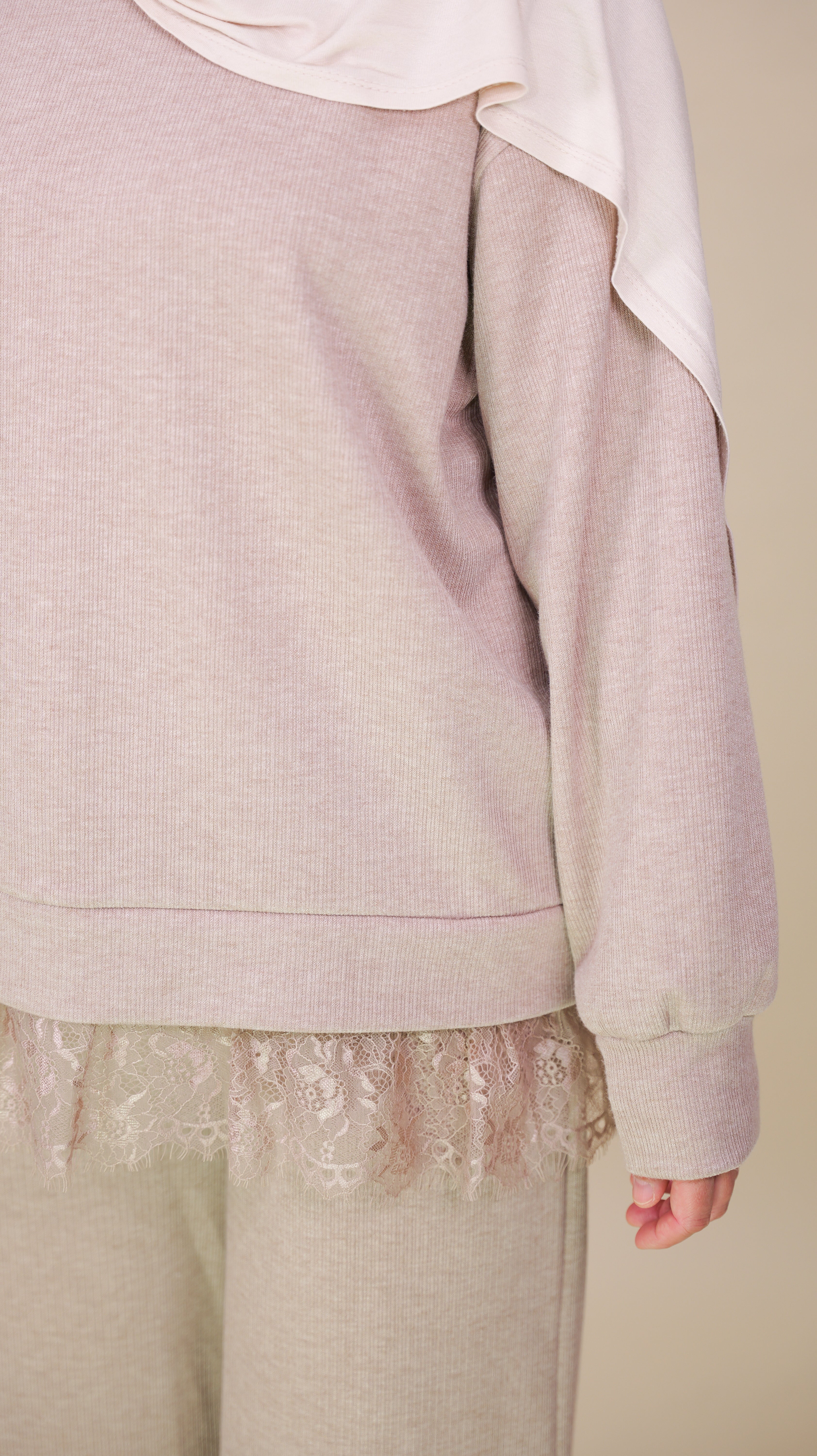 Inci Zweiteiler mit Spitze