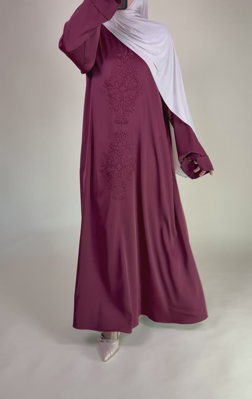 Nira Abaya